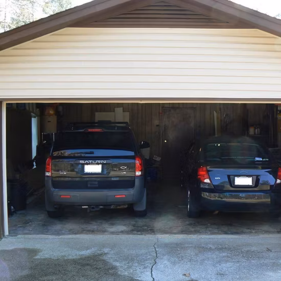 Garage per auto prefabbricato leggero con struttura in acciaio metallico in vendita